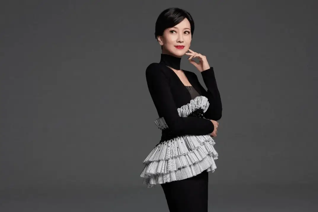 盘点香港20个最漂亮女星，赵雅芝周慧敏张曼玉，都是一代人的回忆